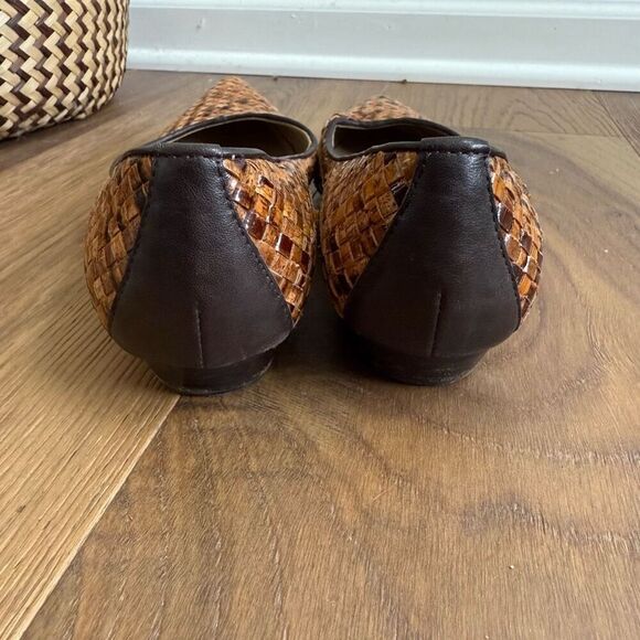 Donald J Pliner Italy Basketweave Leather Pointy Toe 3/4” Wedge Flats 7.5 - Picture 14 of 16